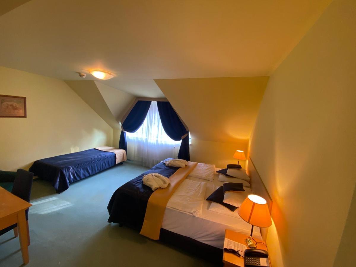 Parkhotel Na Baracke Nová Dubnica Εξωτερικό φωτογραφία