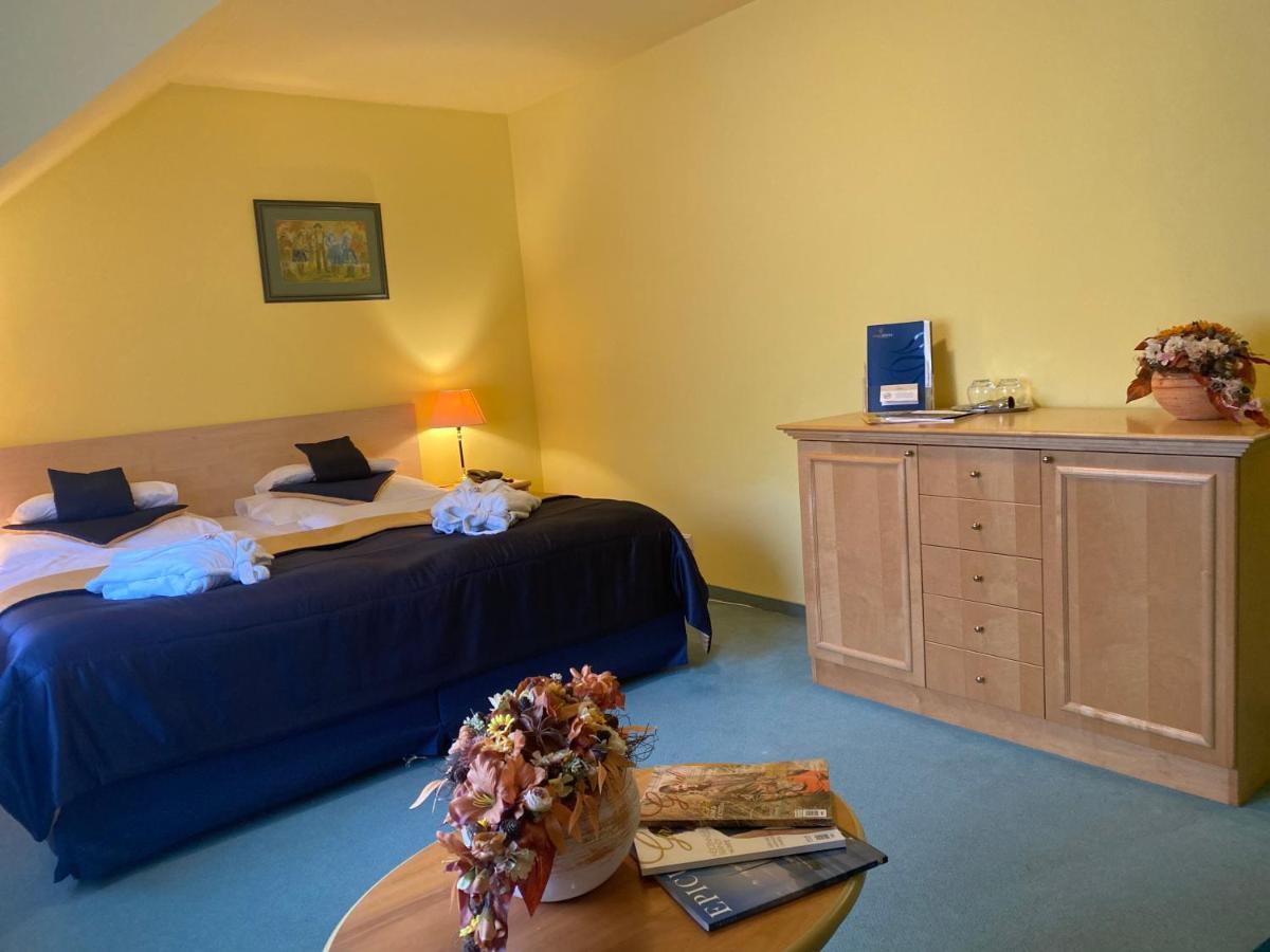Parkhotel Na Baracke Nová Dubnica Εξωτερικό φωτογραφία